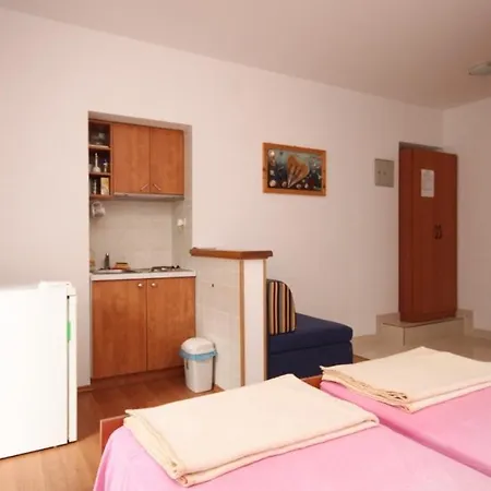 With A Parking Space Plat, Dubrovnik - 8612 Mlini