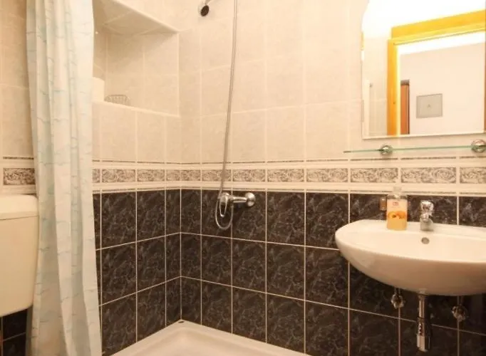 Apartment With A Parking Space Plat, Dubrovnik - 8612 Mlini
