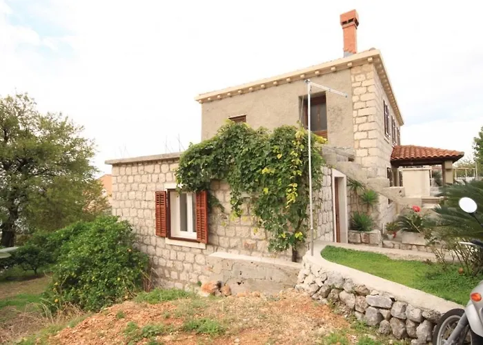 Apartment With A Parking Space Plat, Dubrovnik - 8612 Mlini